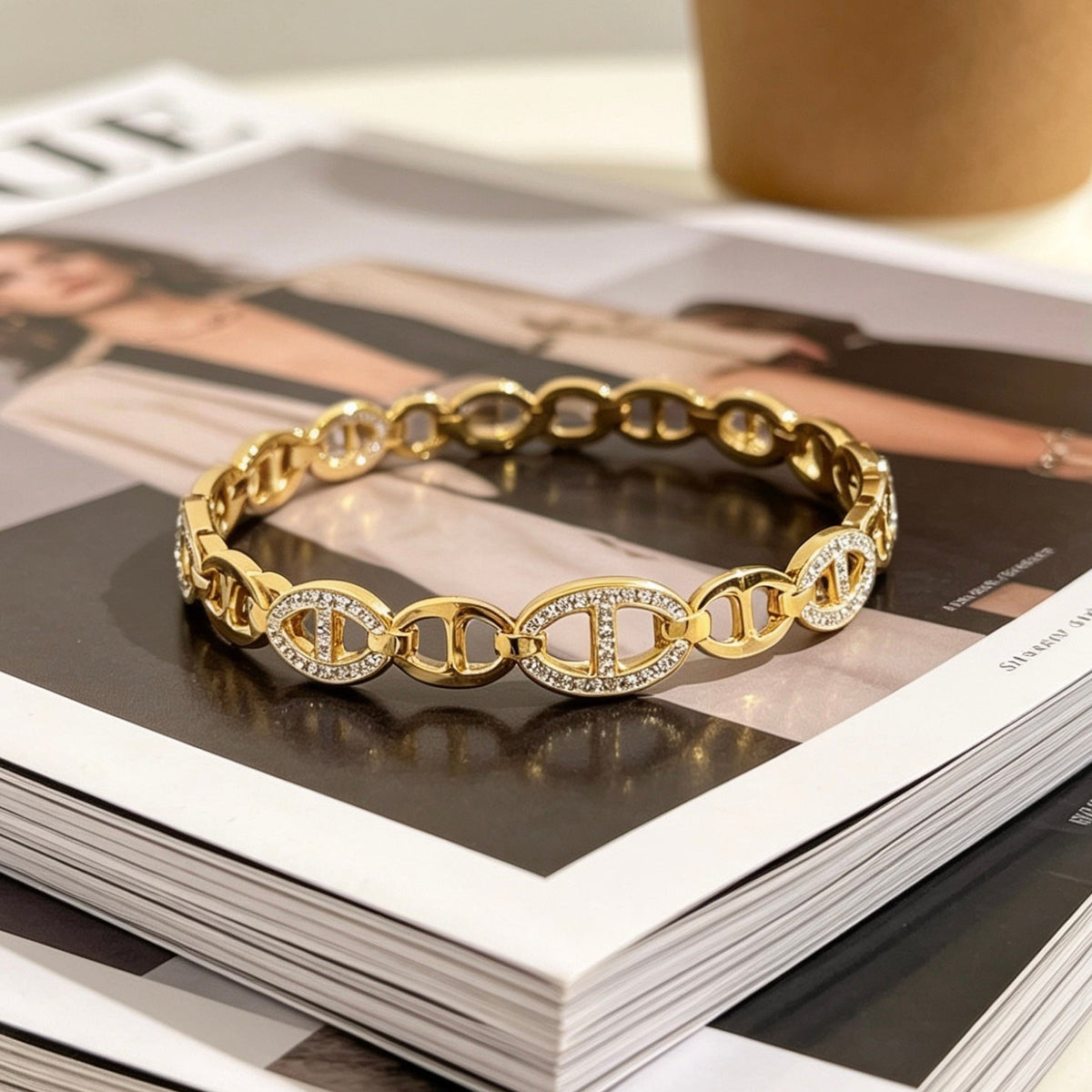 Gold Interlink Design bracelet