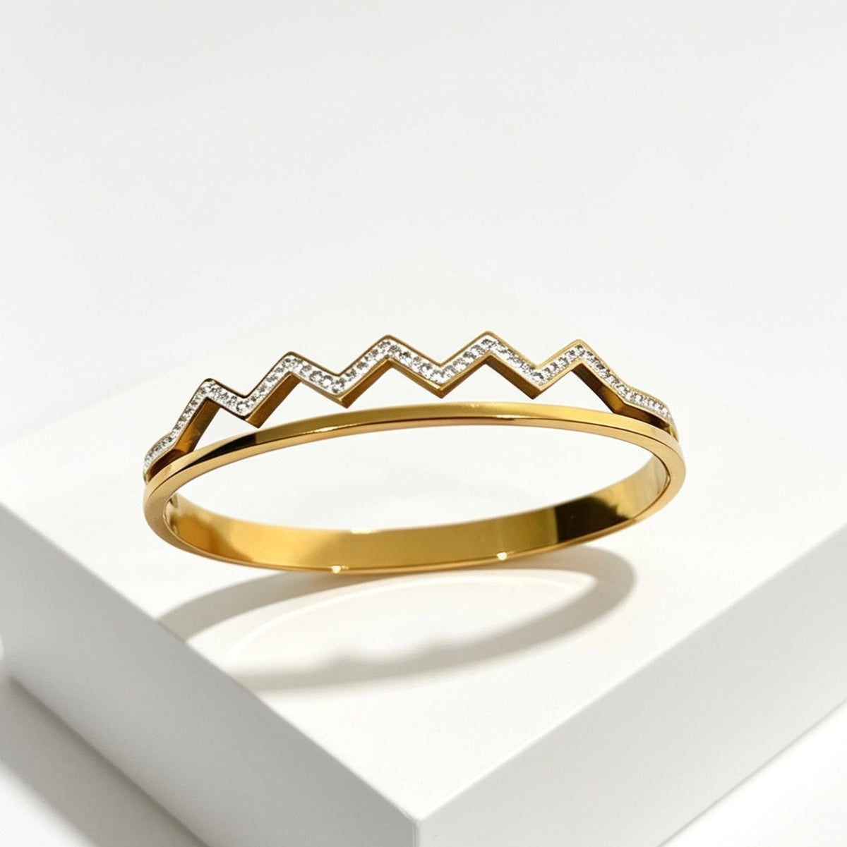 Gold Zig-Zag Wave bracelet